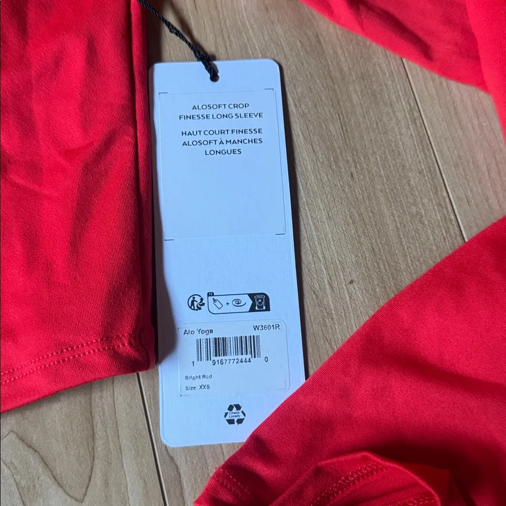 ALO Yoga Alosoft Crop Finesse Long Sleeve - Image 2