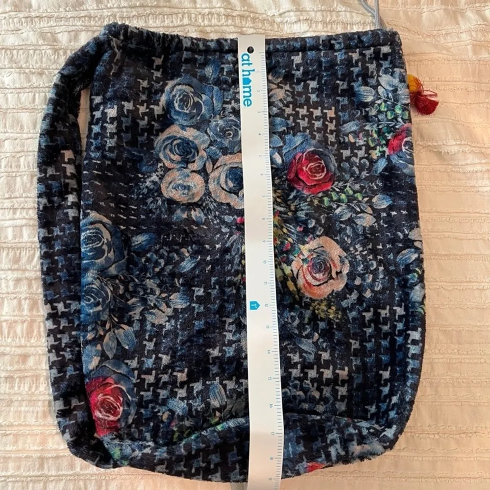 Johnny was fleece bag sling XL $90 boho spring floral bookbag backpack casual - Image 4