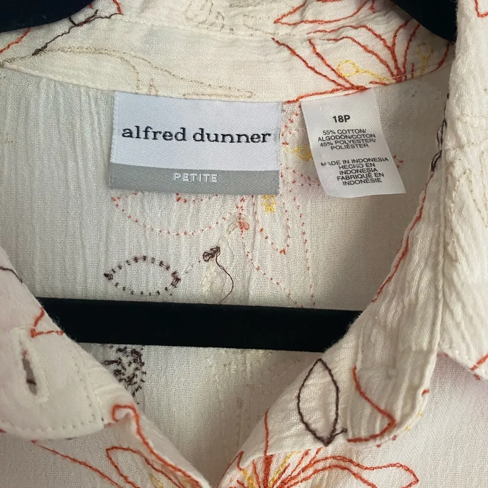 Alfred Dunner Button Up Long Sleeve Shirt 18P - Image 3