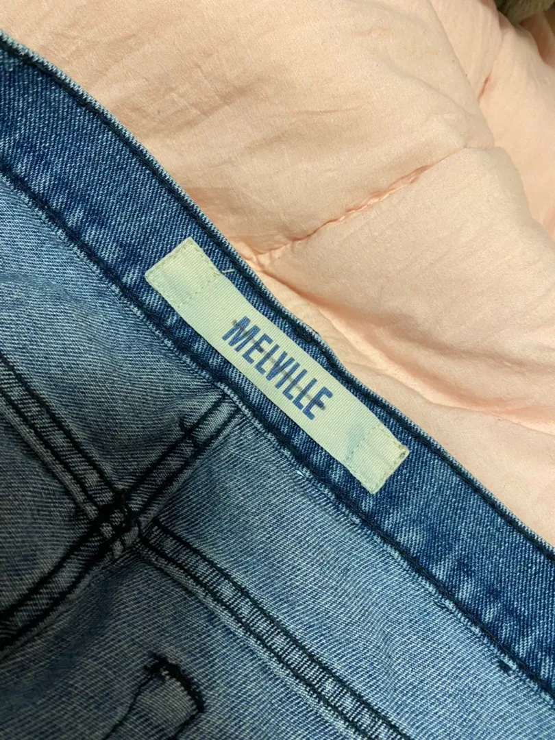 Brandy Melville Ripped Jeans - Image 6