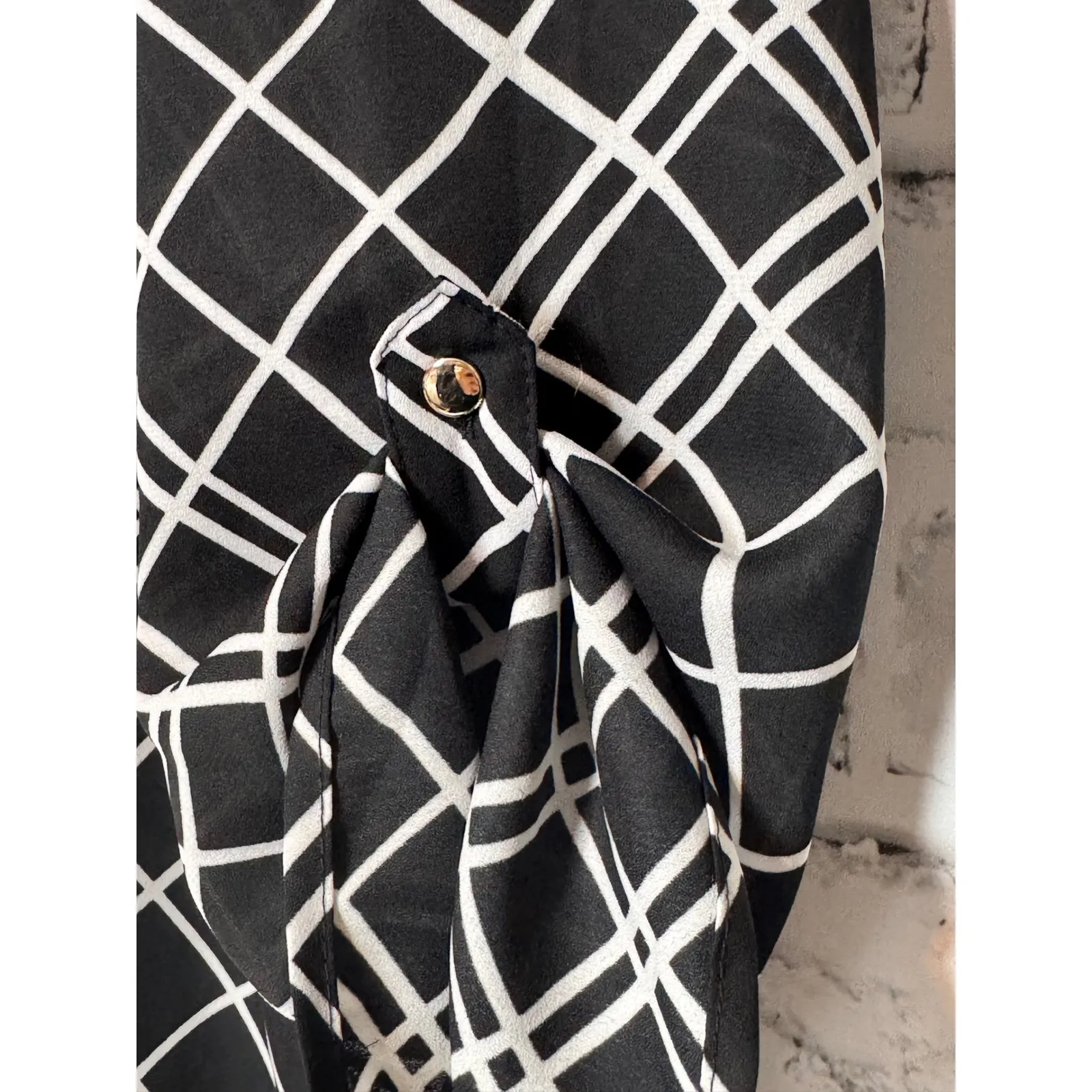 Christopher & Banks Black White Plaid Print Long Sleeve V Neck Tunic Top Size L - Image 2