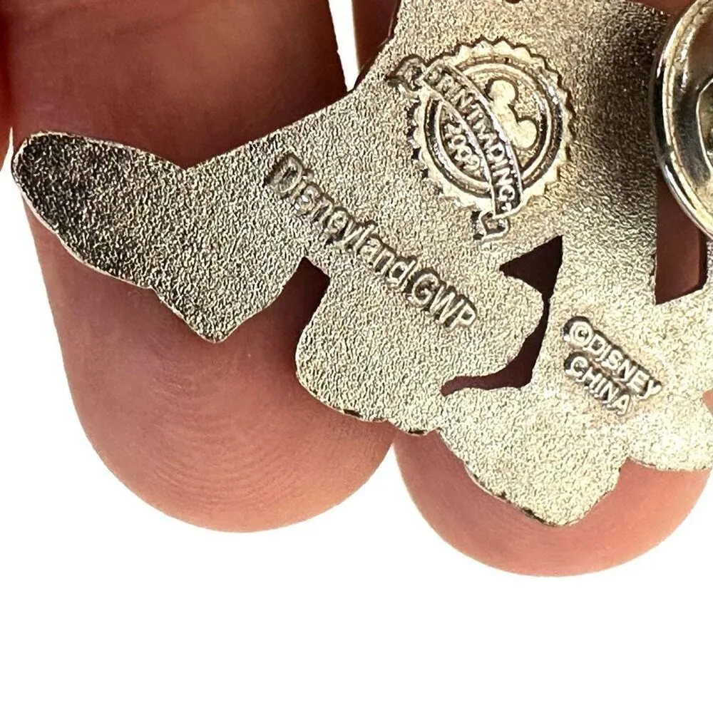 Disney Pluto collectible pin - Image 4