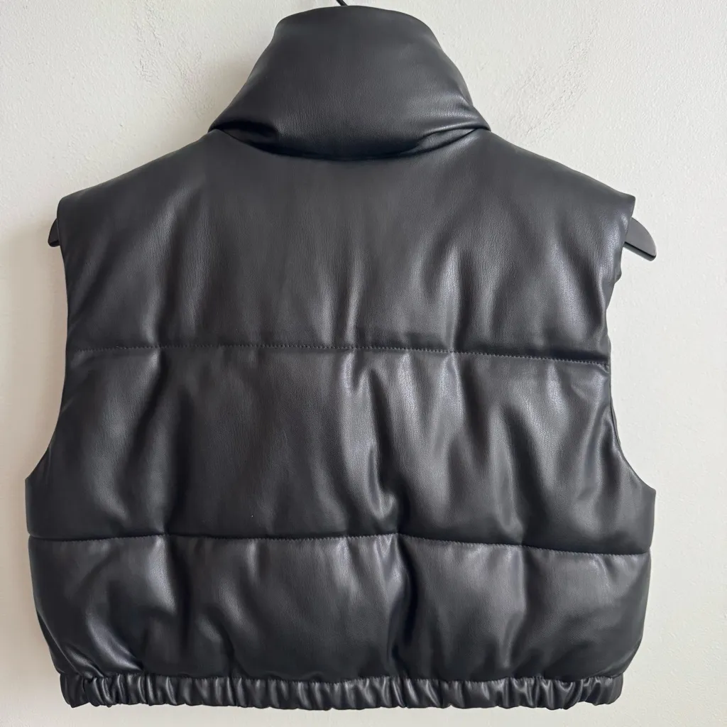 Zara Faux Leather Cropped Puffer Vest in Black Size XS - Image 8
