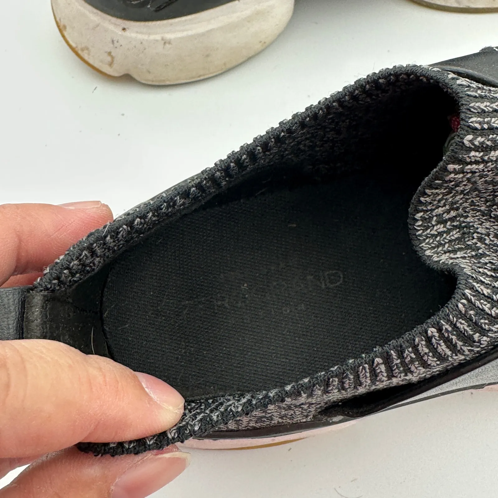 Cole Haan ZERØGRAND Knit‎ Running Sneakers Black Gray Women's Size 8.5 - Image 8