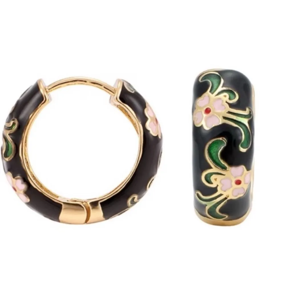 Chic Black Enamel Earrings with Pink Floral Design - Image 4