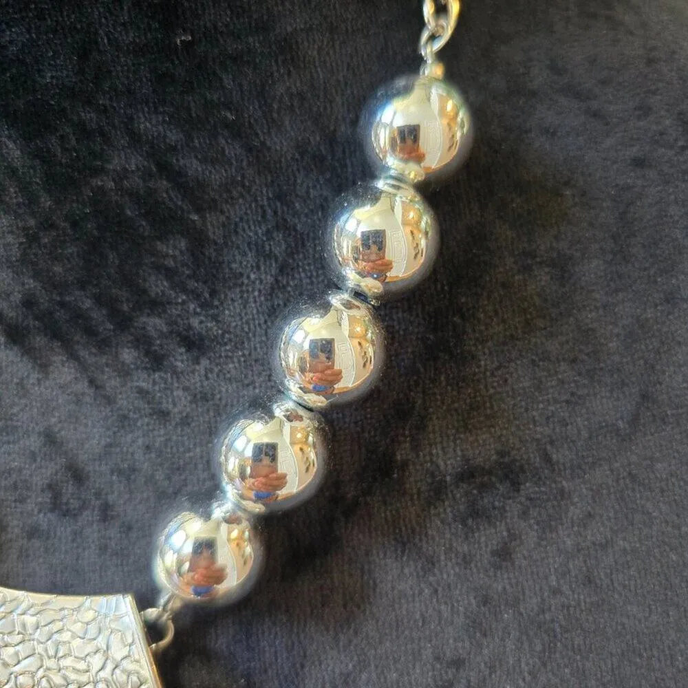 Womens Silver Tone Round Beaded Paparazzi Pendant Necklace with Lobster Clasp - Image 4