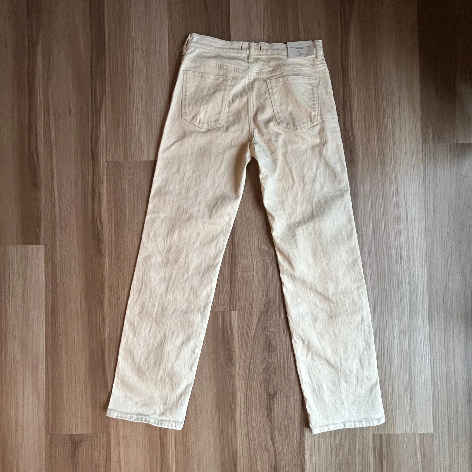 NWT Zara Relaxed Straight Leg Mid Rise SIZE 4‎ Antique Ecru Denim Jeans Womens - Image 5