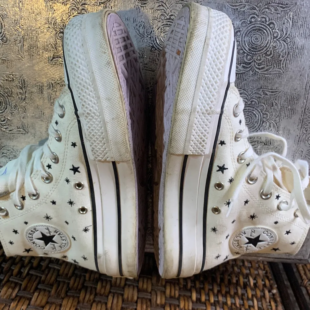 Converse Embroidered Crystal Energy and Stars Platform High-Tops Size 7W - Image 6