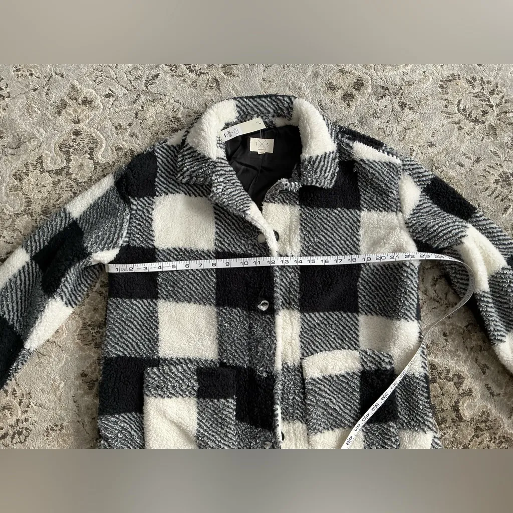 Comfy warm jacket NWT🖤🤍🖤🤍 Black Size M - Image 5