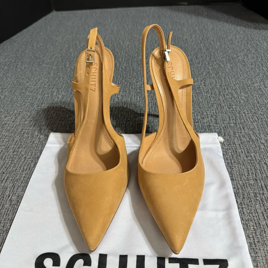 Schutz Boris Nubuck Pump - Image 3
