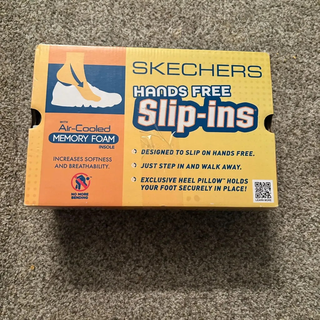 New in Box Skechers Virtue Sleek Hands Free Slip-Ins | Size: 8.5 - Image 3