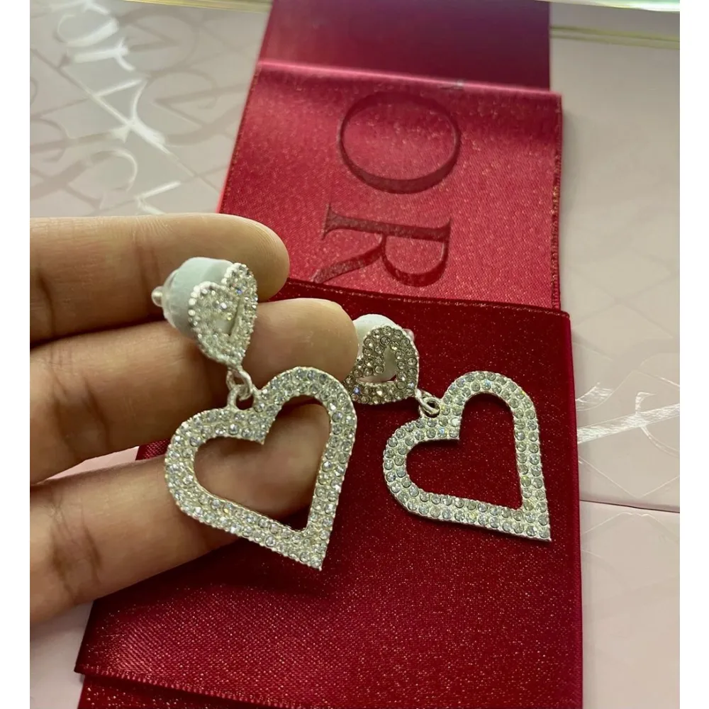 New! Heart earrings in silver filled with rhinestones for a beautiful look - Image 2