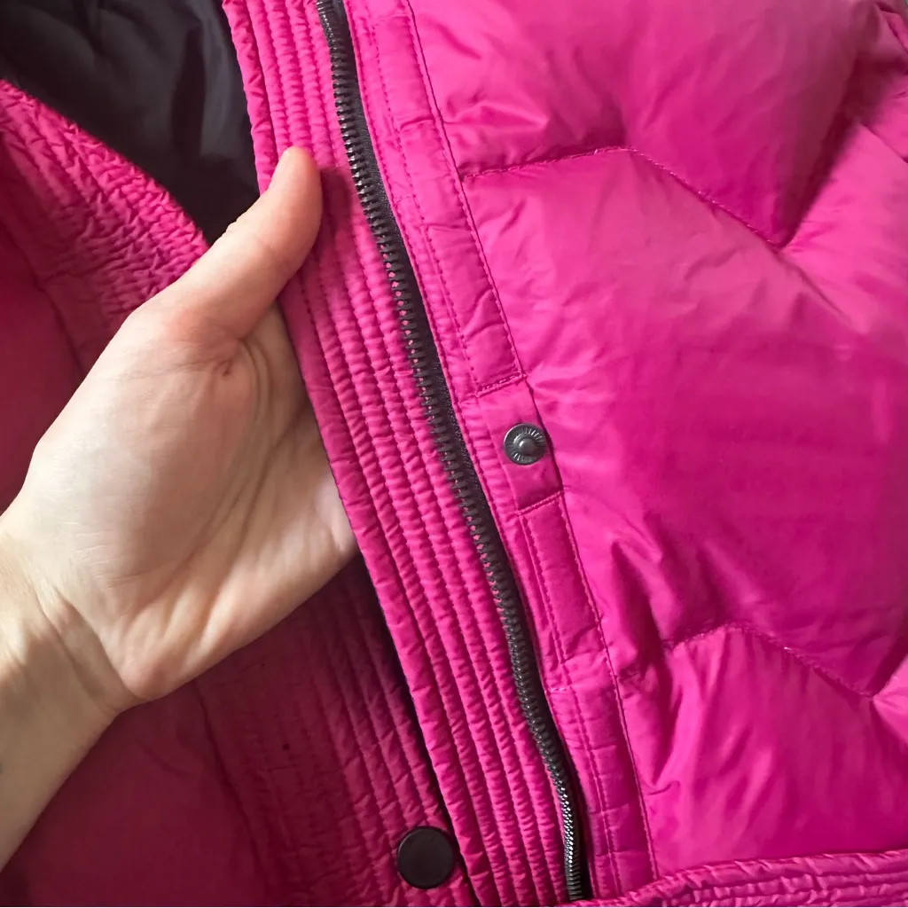 SOIA & KYO Bryanna Water Resistant 700 Fill Power Down Puffer Coat - Image 9