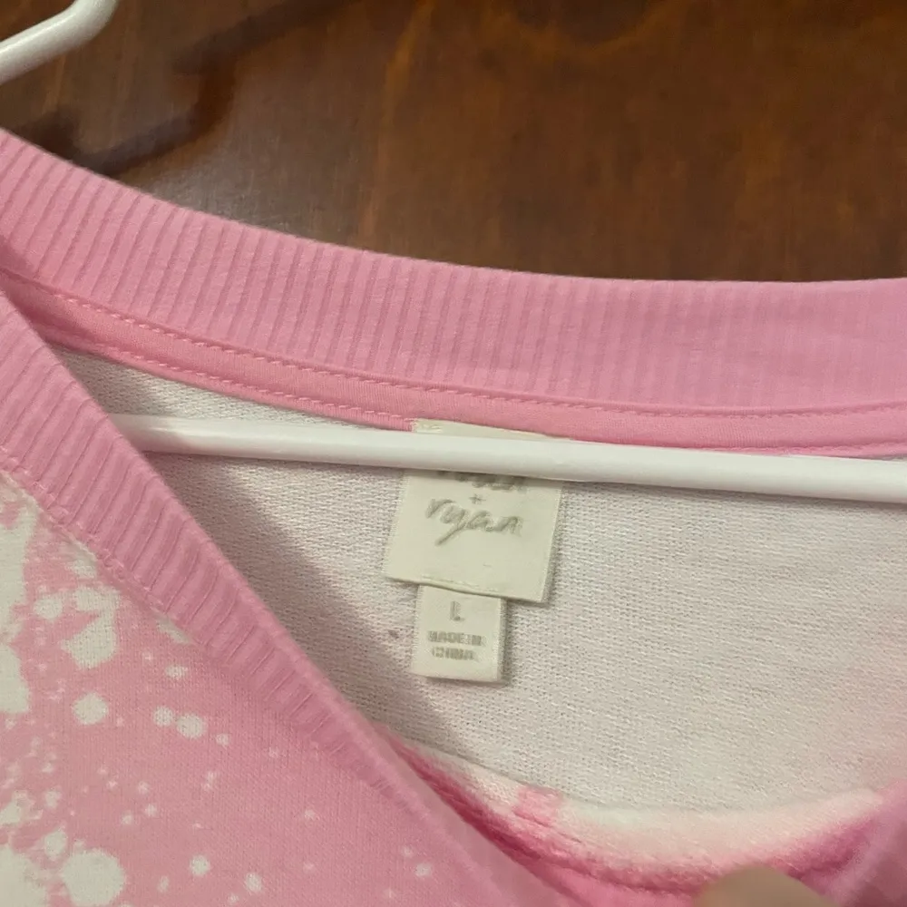 Roan + Ryan Aiden Paint Splatter Pullover Size L - Image 3