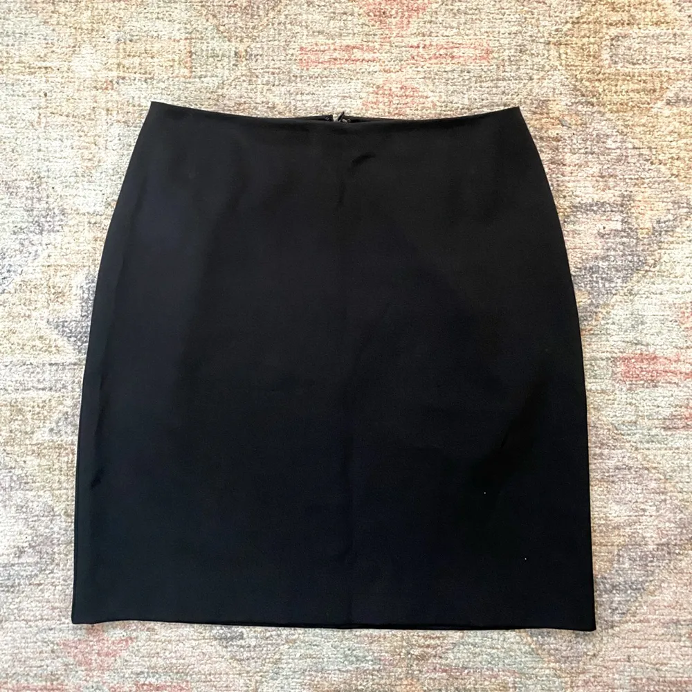 Classic Pencil Skirt with Stretch - Image 2