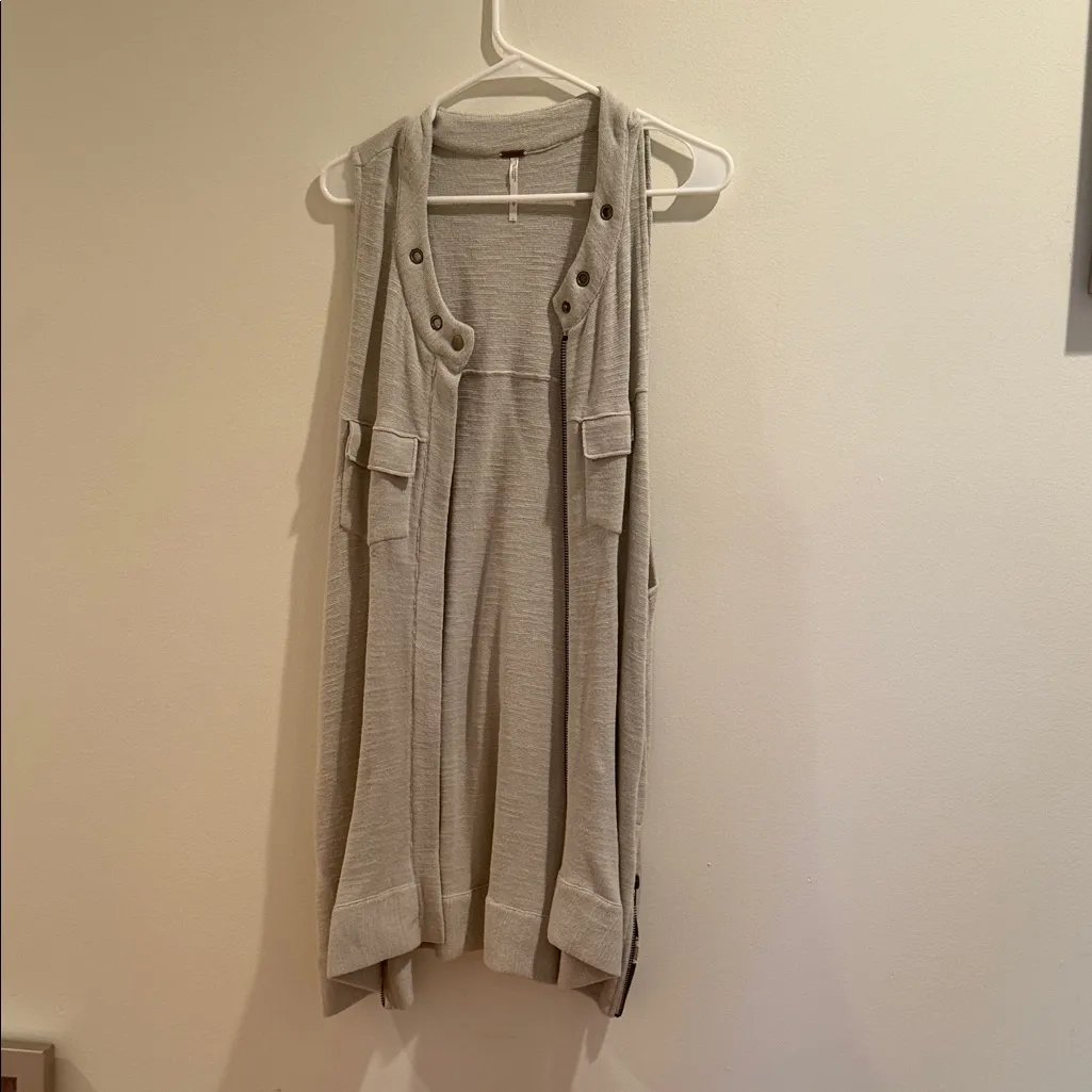 Free People Highway Zip Light Gray Vest Size Large - Image 3