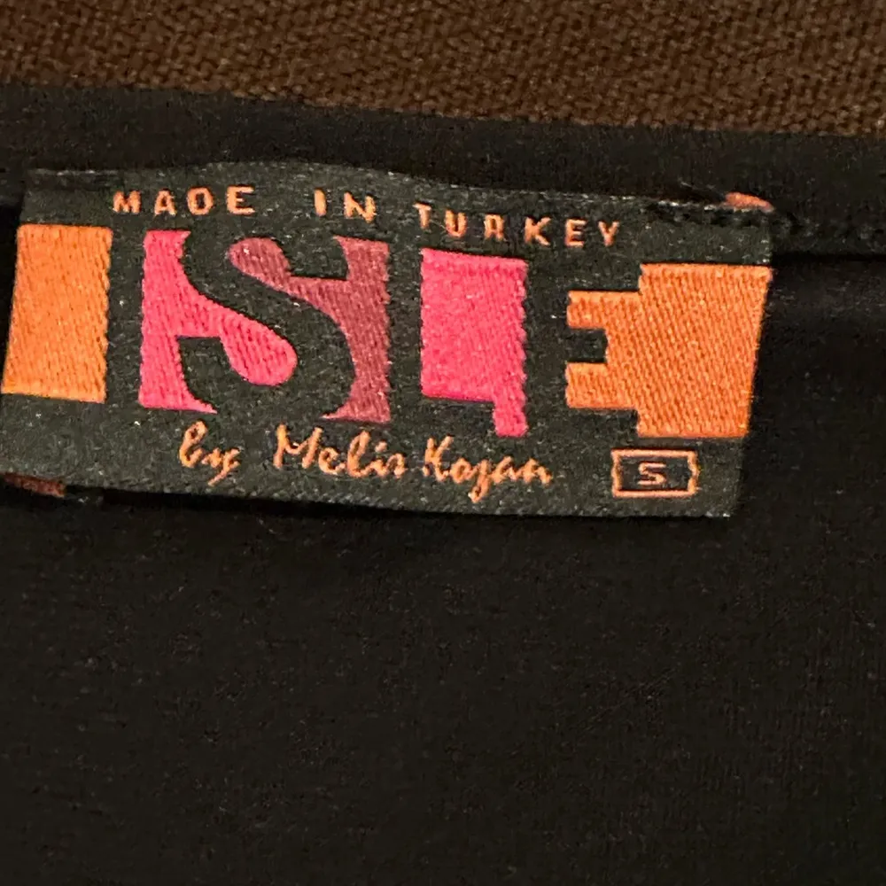 ISLE TIERED RUFFLE MIDI BLACK DRESS & SLEEVES BOAT NECK SZ S MADE IN TURKEY - Image 7