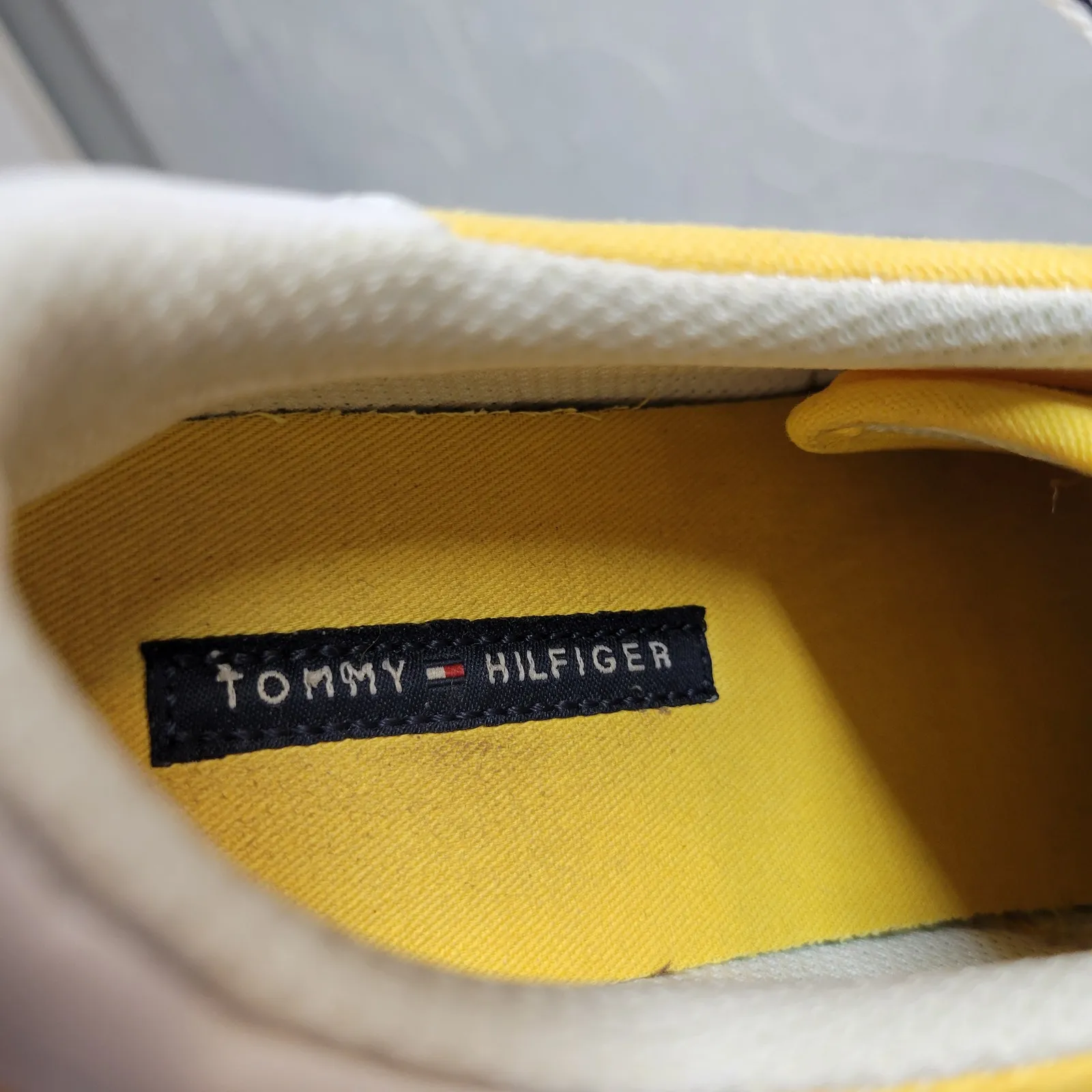 Tommy‎ Hilfiger Womens Fantim Sneakers 7.5 Yellow Canvas Lace Up Casual Shoes - Image 4