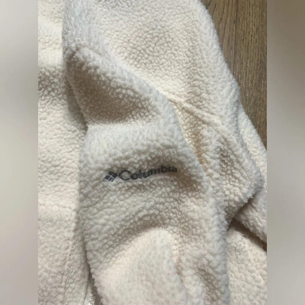 Columbia zip up fleece small - Image 4