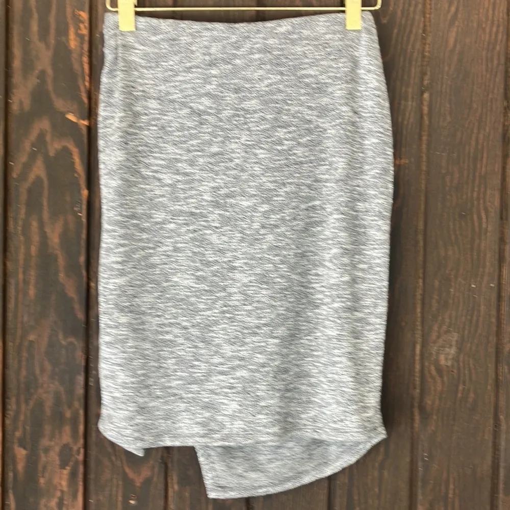 A New Day grey asymmetrical mid length skirt woman’s size xtra small - Image 6