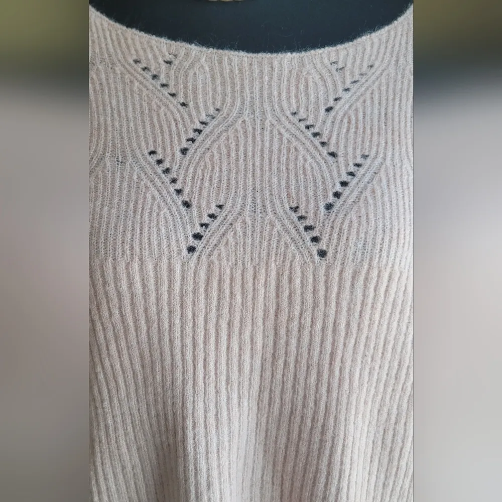 Liz Claiborne  Sweater - Image 4