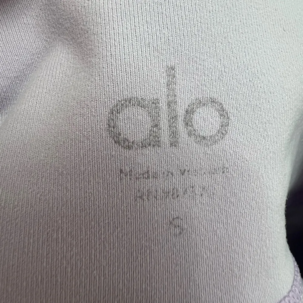 ALO Yoga High Waist Prism Capri Purple Leggings (Size S) - Image 5