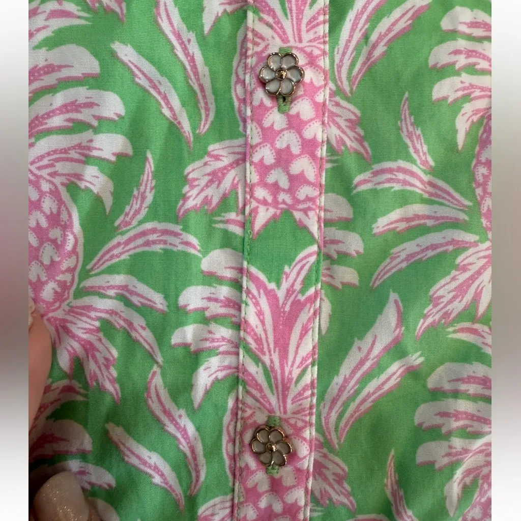 Crown & Ivy Green and Pink Tropical Vacation Pineapple Top XL - Image 4