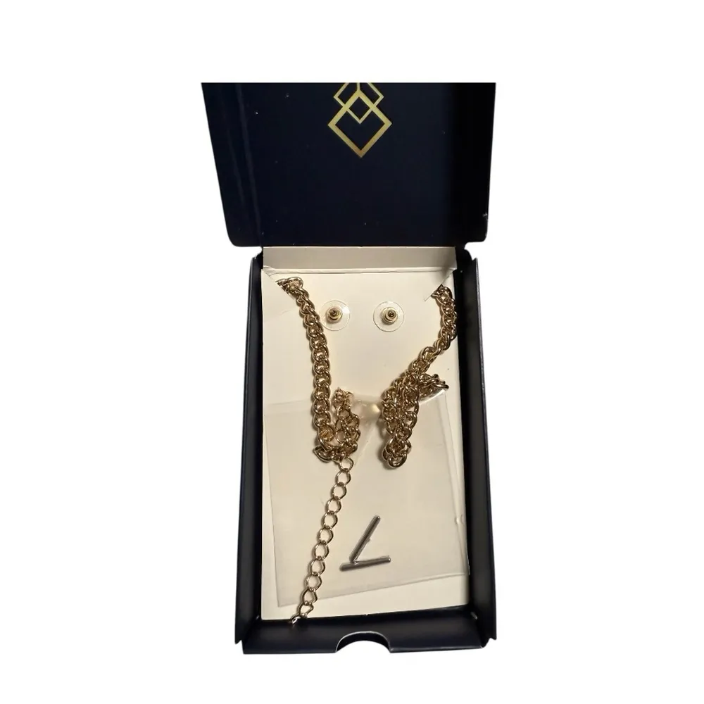 Violet Harper Elena Link Chain Necklace & Earring Set Gold Plated NWT - Image 3