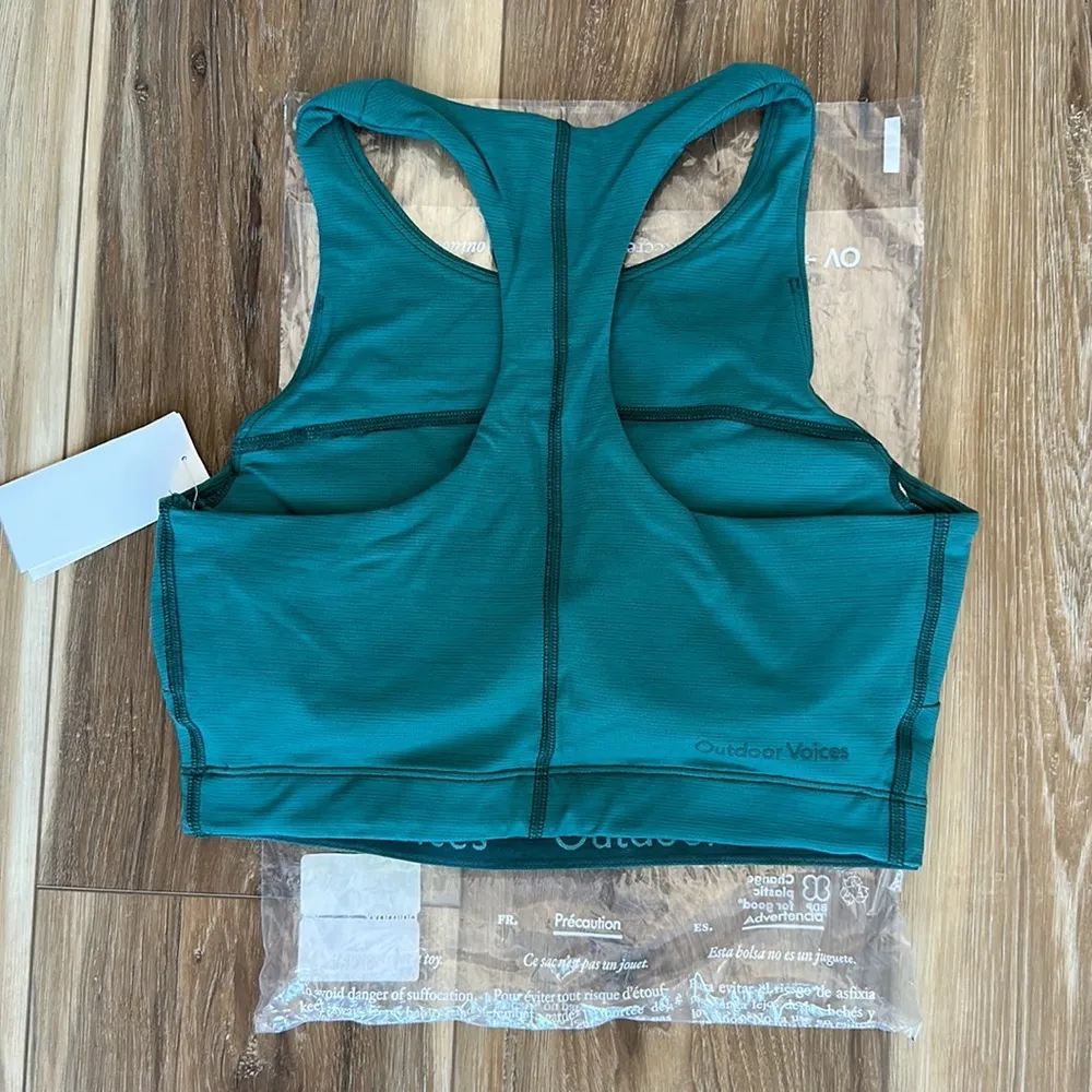 NWT Outdoor Voices Move free crop top in evergreen size S - Image 2