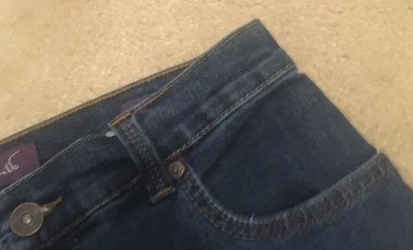 Gloria Vanderbilt High Rise Mom Jeans - Image 3