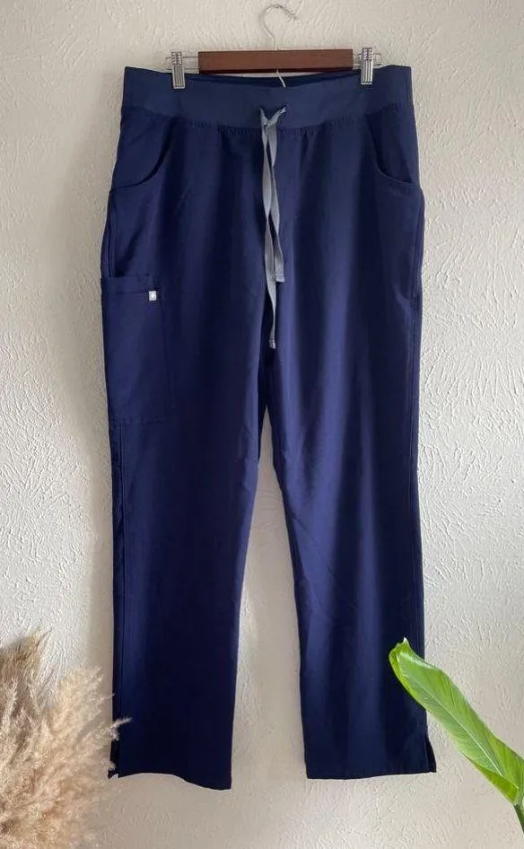 FIGS Women’s Kade Cargo Scrub Pant in Navy Blue Nurse Medical Size XL - Image 4