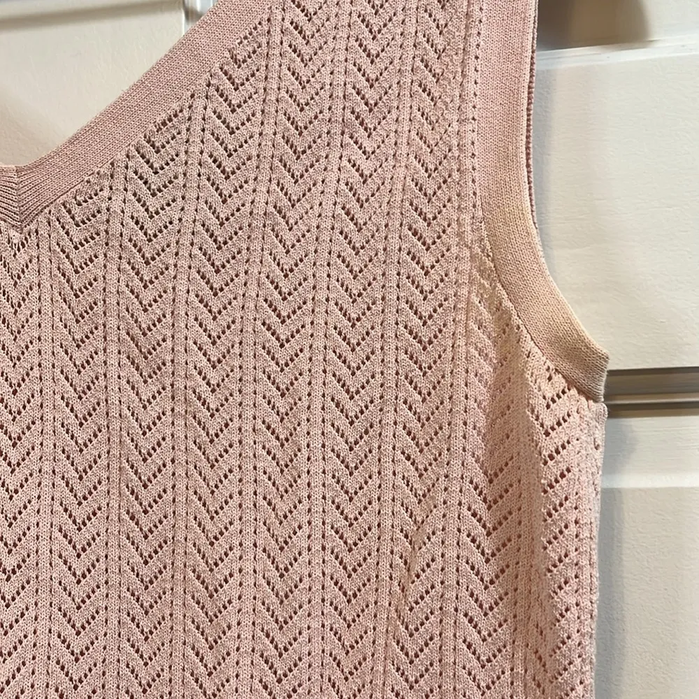 Vtg Casual Corner Soft Pink Pointelle Knit Heavyweight Cardigan & Tank - Image 4