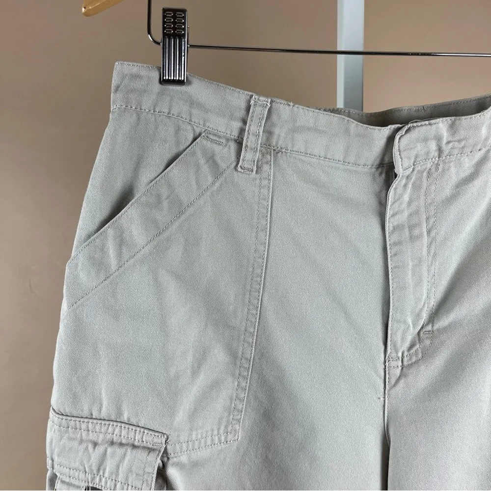 Women's Khaki Safari Cargo Outdoor Hiking High Waisted Shorts Size 32 Tan - Image 3