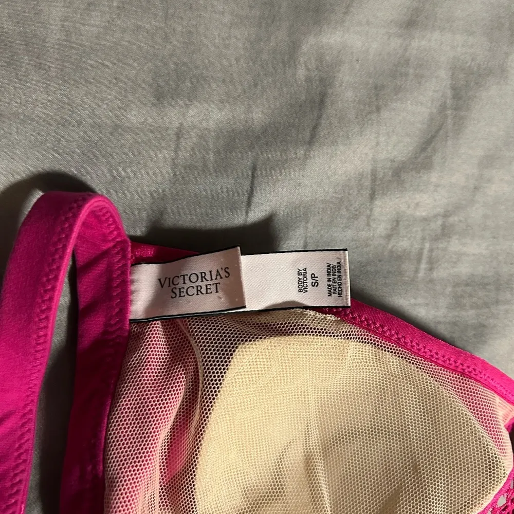 Victoria’s Secret Lace Bralette Pink Size S - Image 4