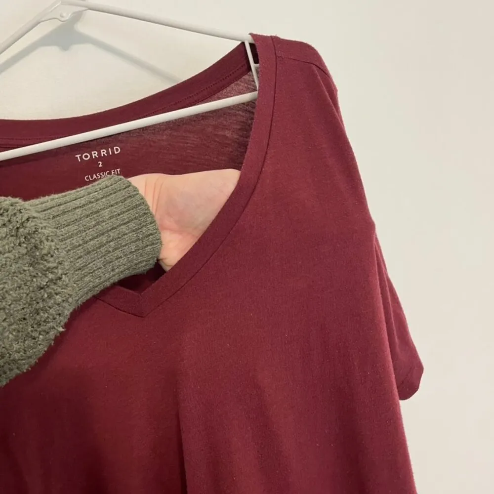 TORRID 2 Plus Size Girlfriend Signature Jersey V-Neck Tee Burgundy Maroon TShirt - Image 7
