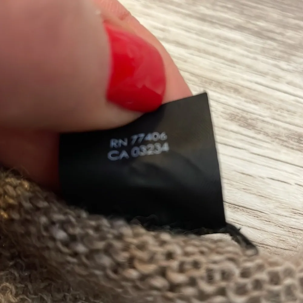 Heather Tan Lightweight Long Sleeve Sweater 40% Merino Wool Small - Image 8