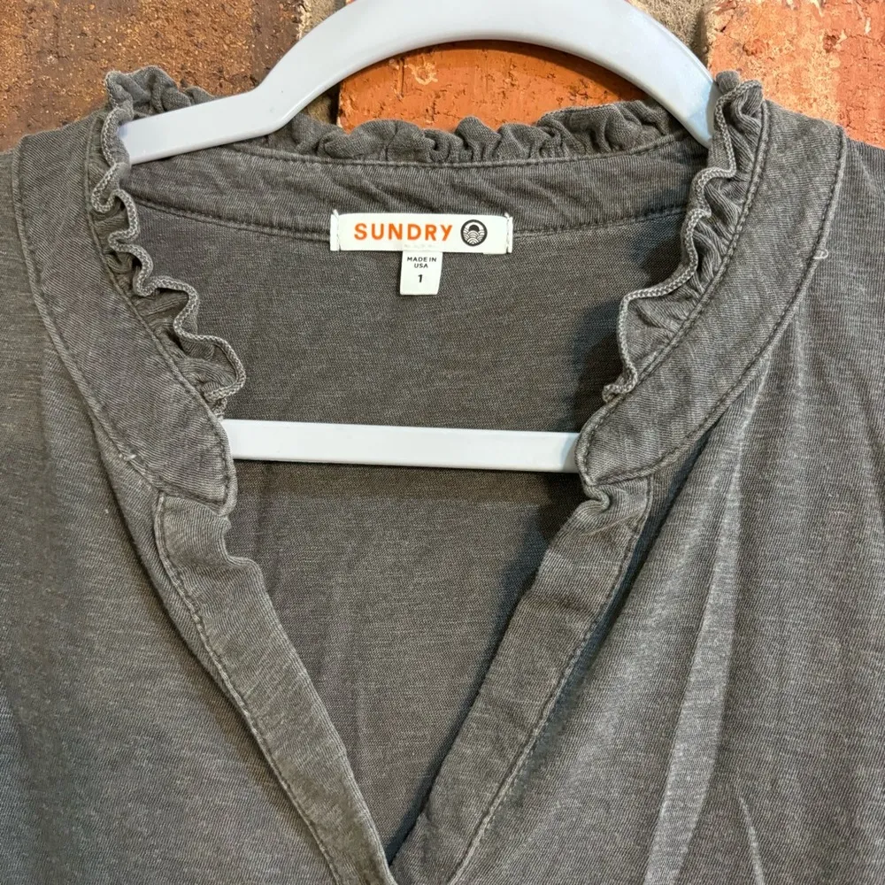 Sundry womens henley pullover puff sleeve ruffle neck top gray 1 small - Image 3