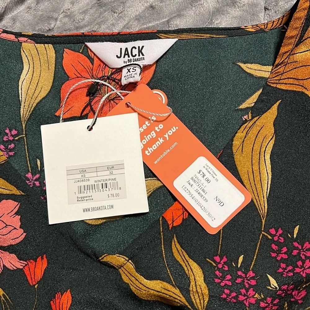 Jack by BB Dakota womens v-neck mini floral dress ruffled hem Easter fit & flare - Image 9