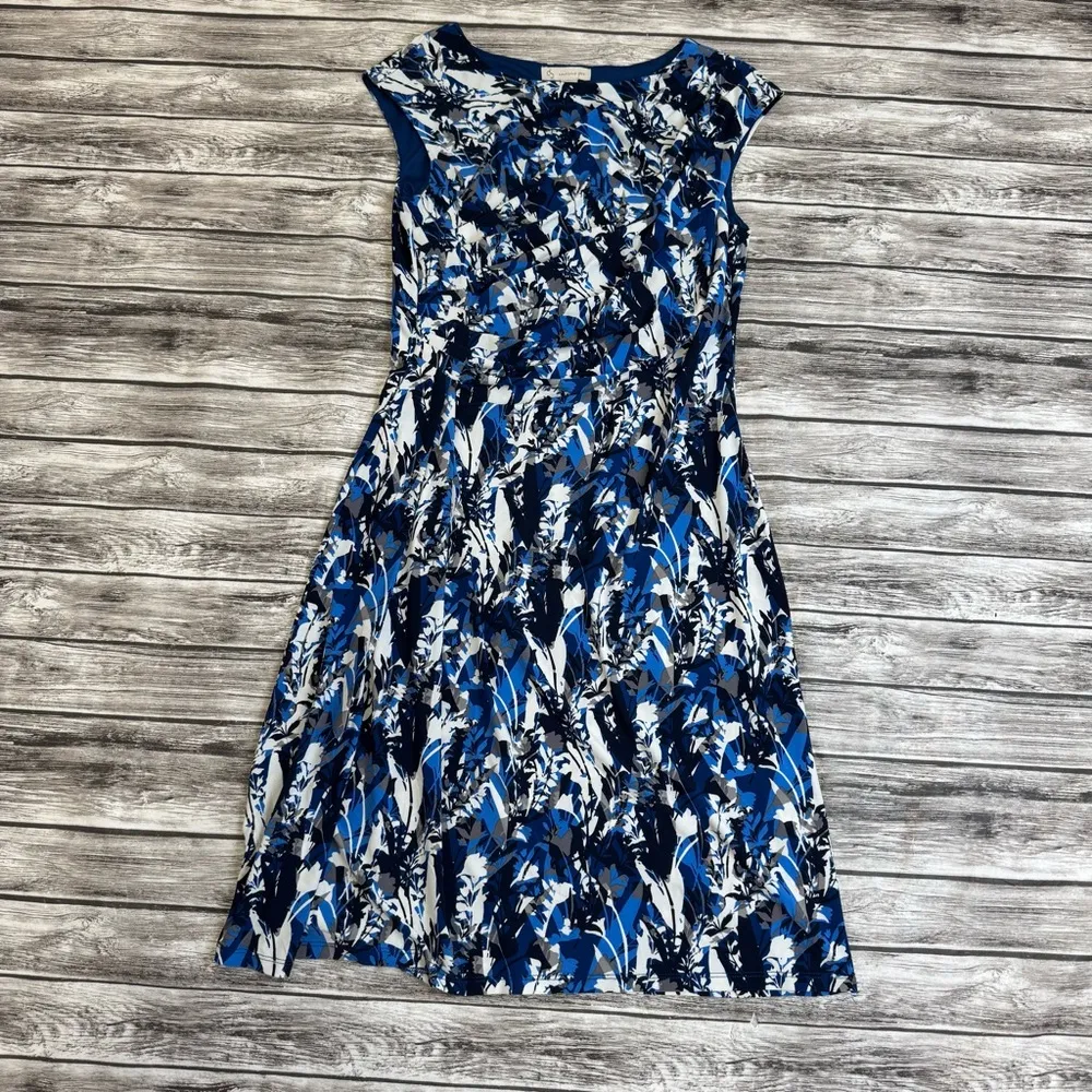 DB Dress Barn Womens Pleated Bodice Dress Blue White S SM Small Abstract Stretch - Image 15