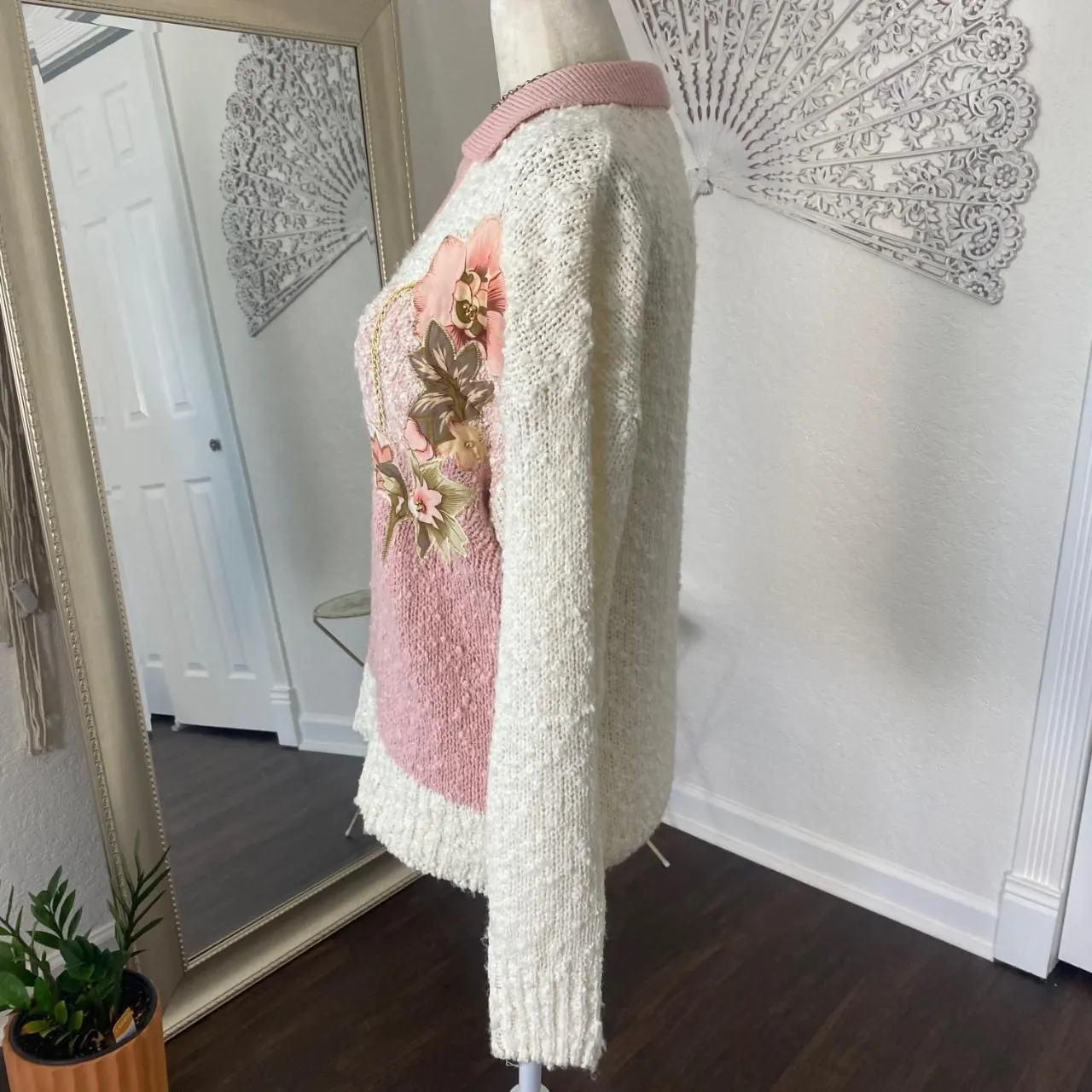 White Pink Vintage Chunky Coquette Flower Pearl Embroidered Collared Sweater M Size M - Image 6
