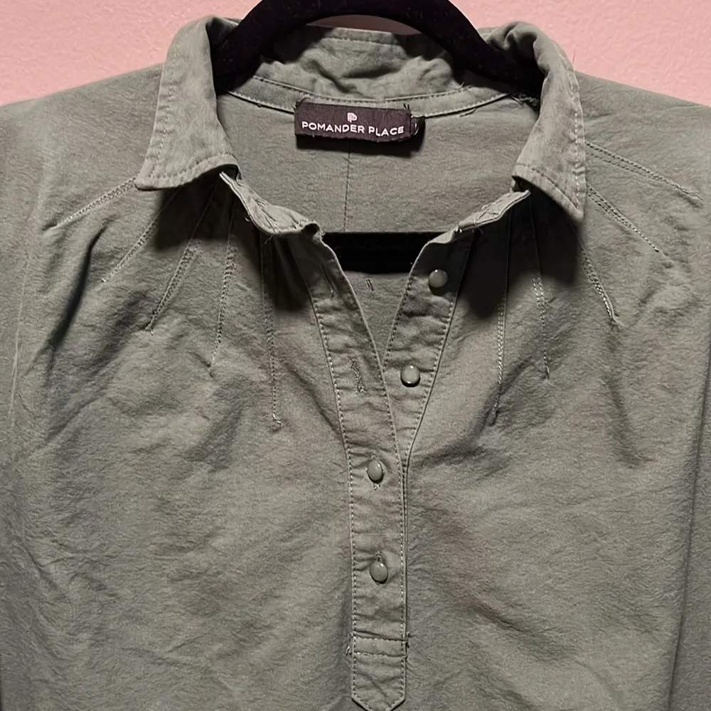 POMANDER PLACE Tuckernuck Green Polly Long Sleeve Shirt Dress, Size Size L - Image 7