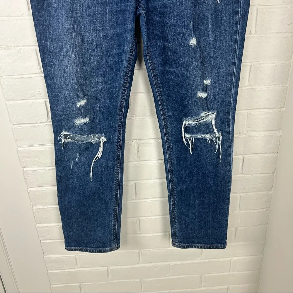 Old Navy Mid Rise Boyfriend Straight Ripped Distressed Jeans Size 6 - Image 6