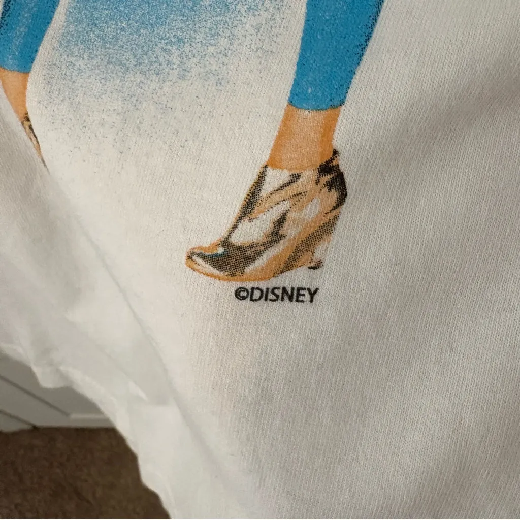 Hannah Montana Vintage 90’s Disney Tee. Size Medium. - Image 4