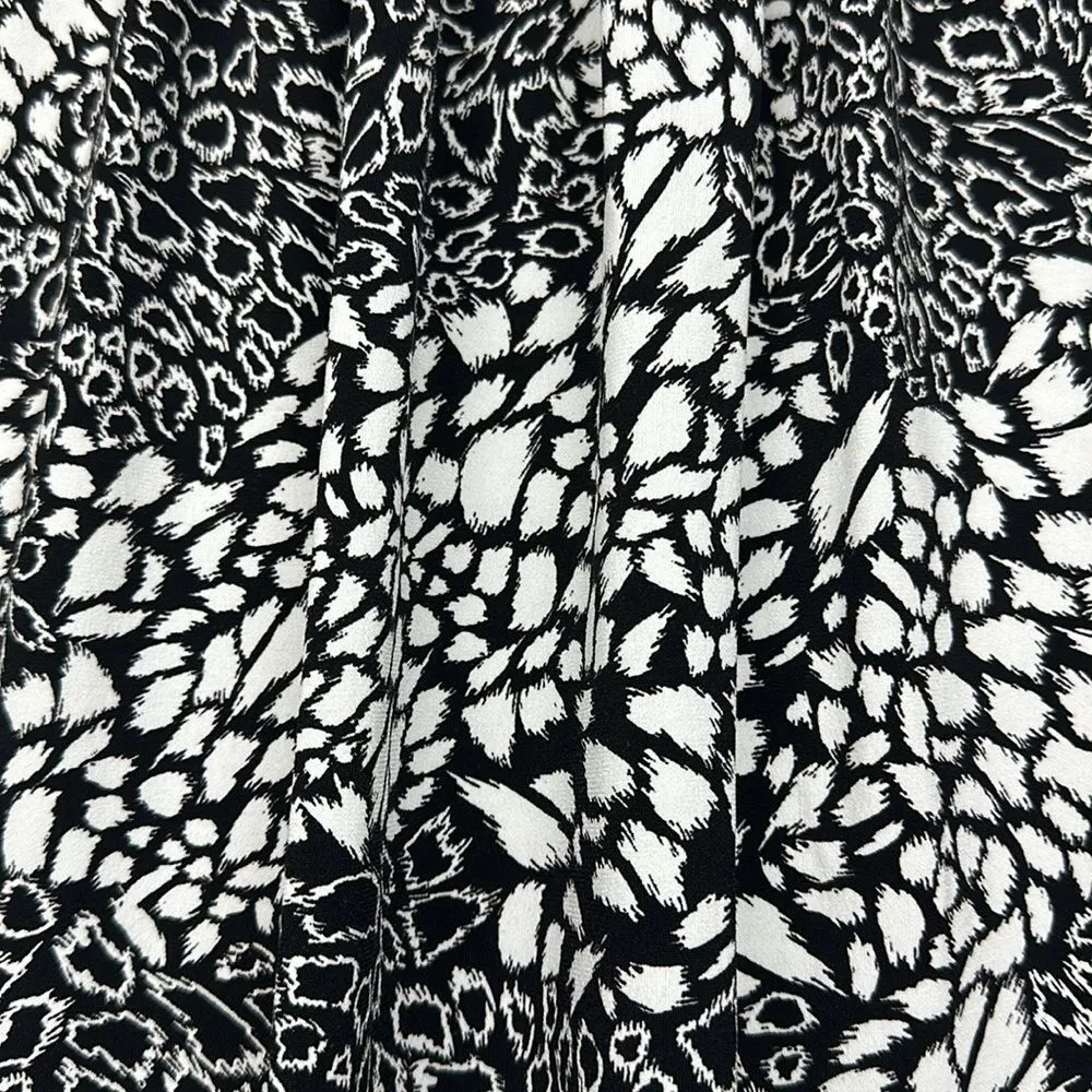 White House Black Market halter Sleeves top with black beaded neckline Sz XS - Image 5