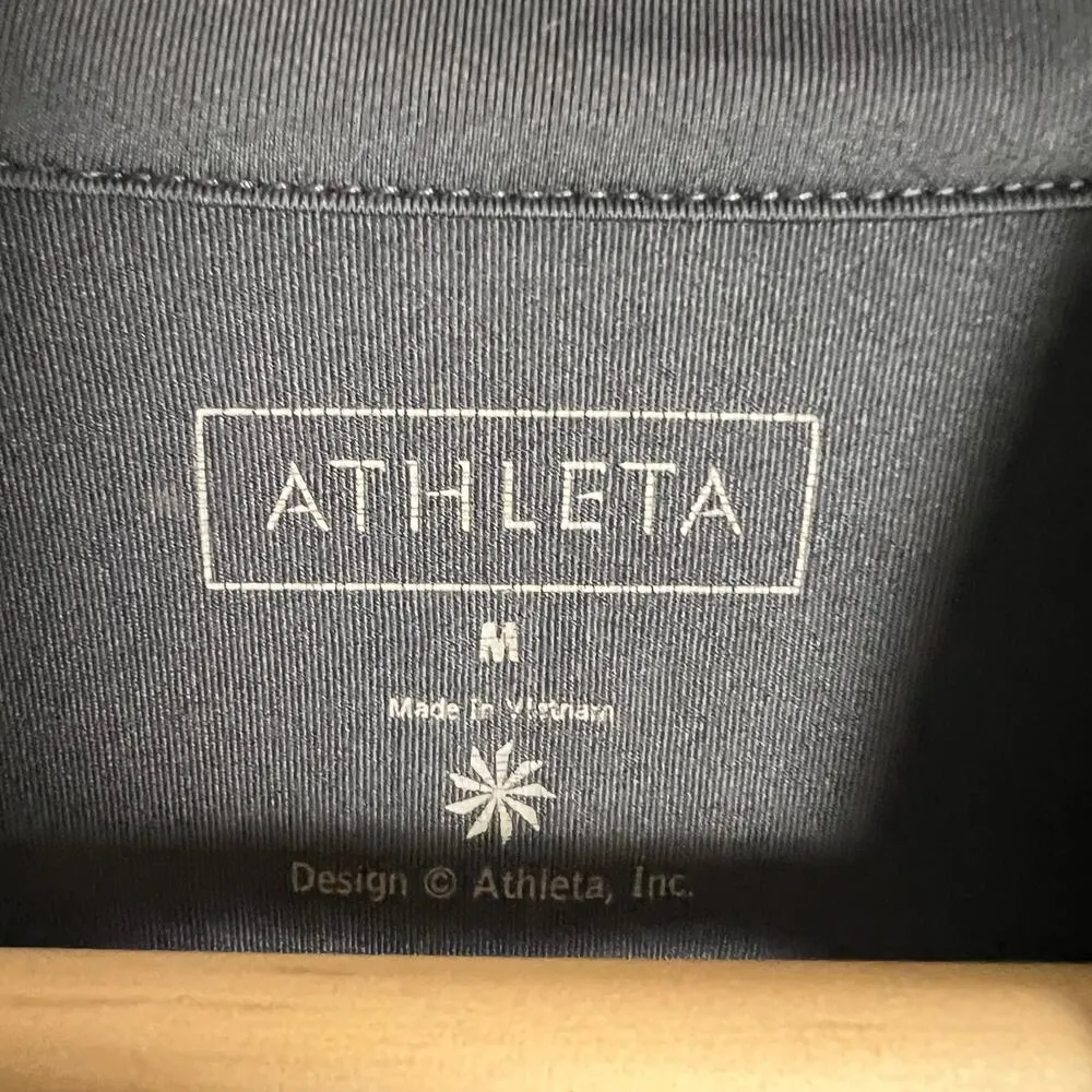 Athleta Interpid Sun Shield Gray Long Sleeve Quarter Zip Shirt Size Medium - Image 8