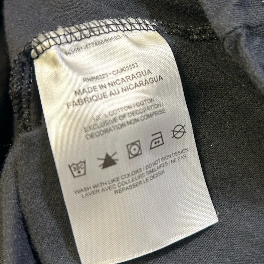 Nike Women’s Army Black Knights Gold Crest Emblem T-Shirt - Image 4