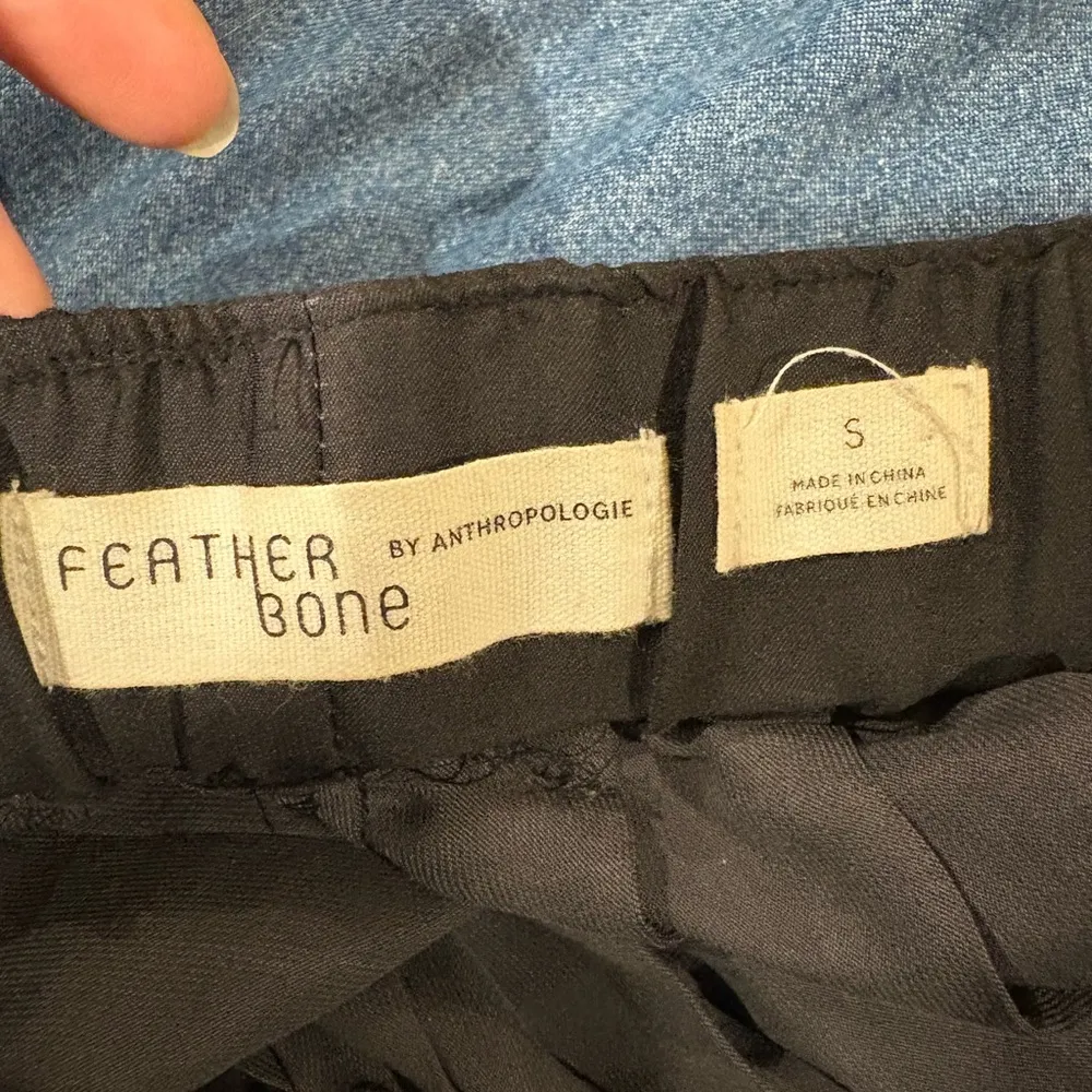 ANTHROPOLOGIE FEATHER BONE
Women's Pleated Palazzo Black Pants wide leg S M - Image 7