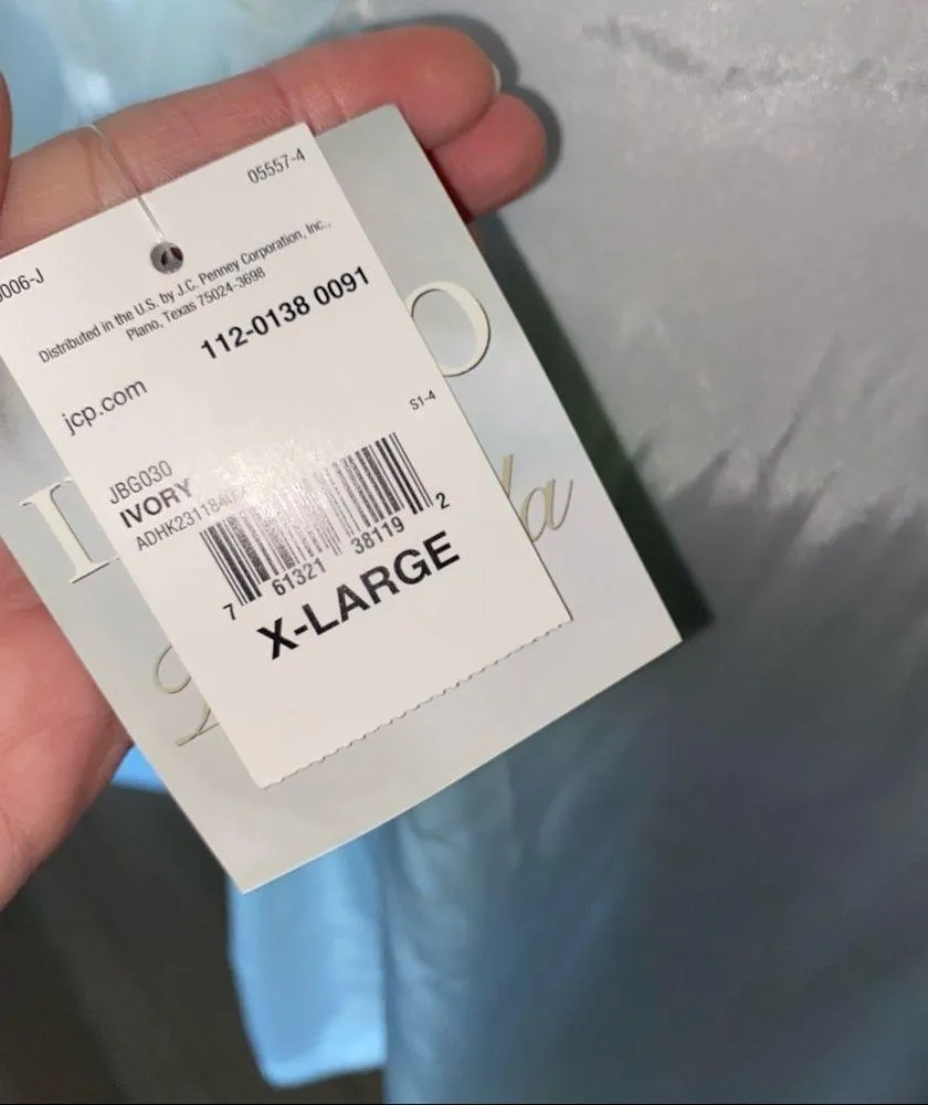 NWT Bride Satin Robe Donatella Intimo White Size XL - Image 9