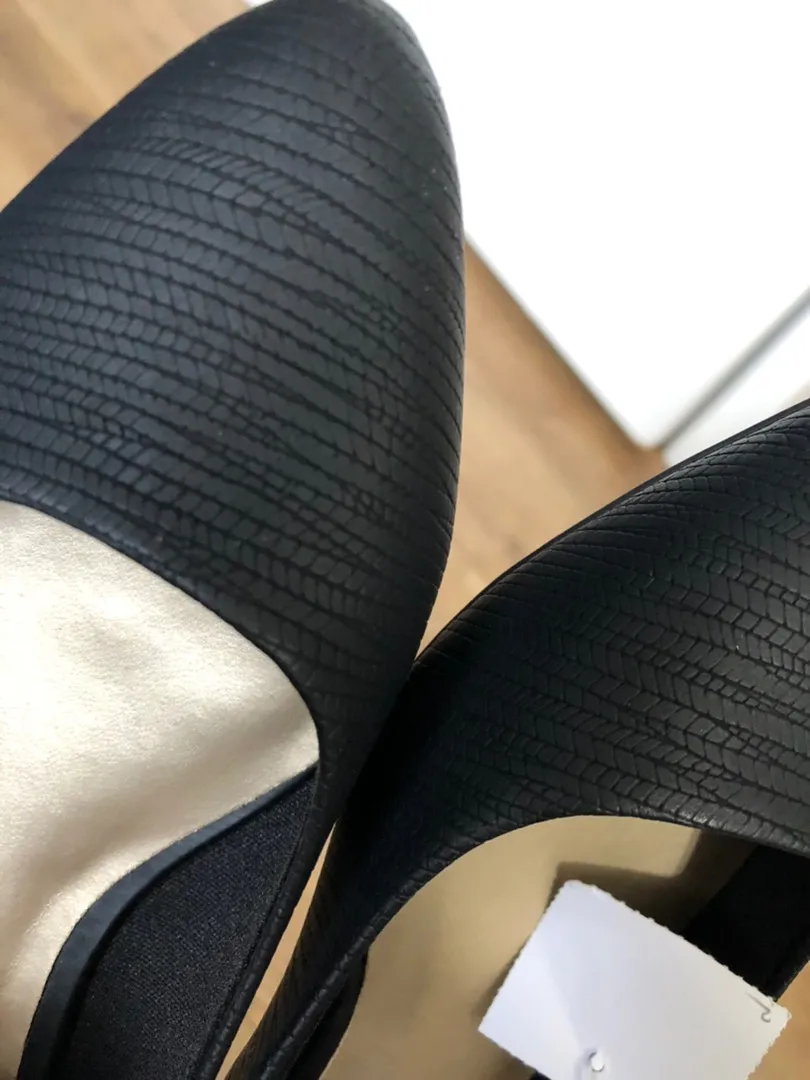 Flats Black Size 6.5 - Image 4