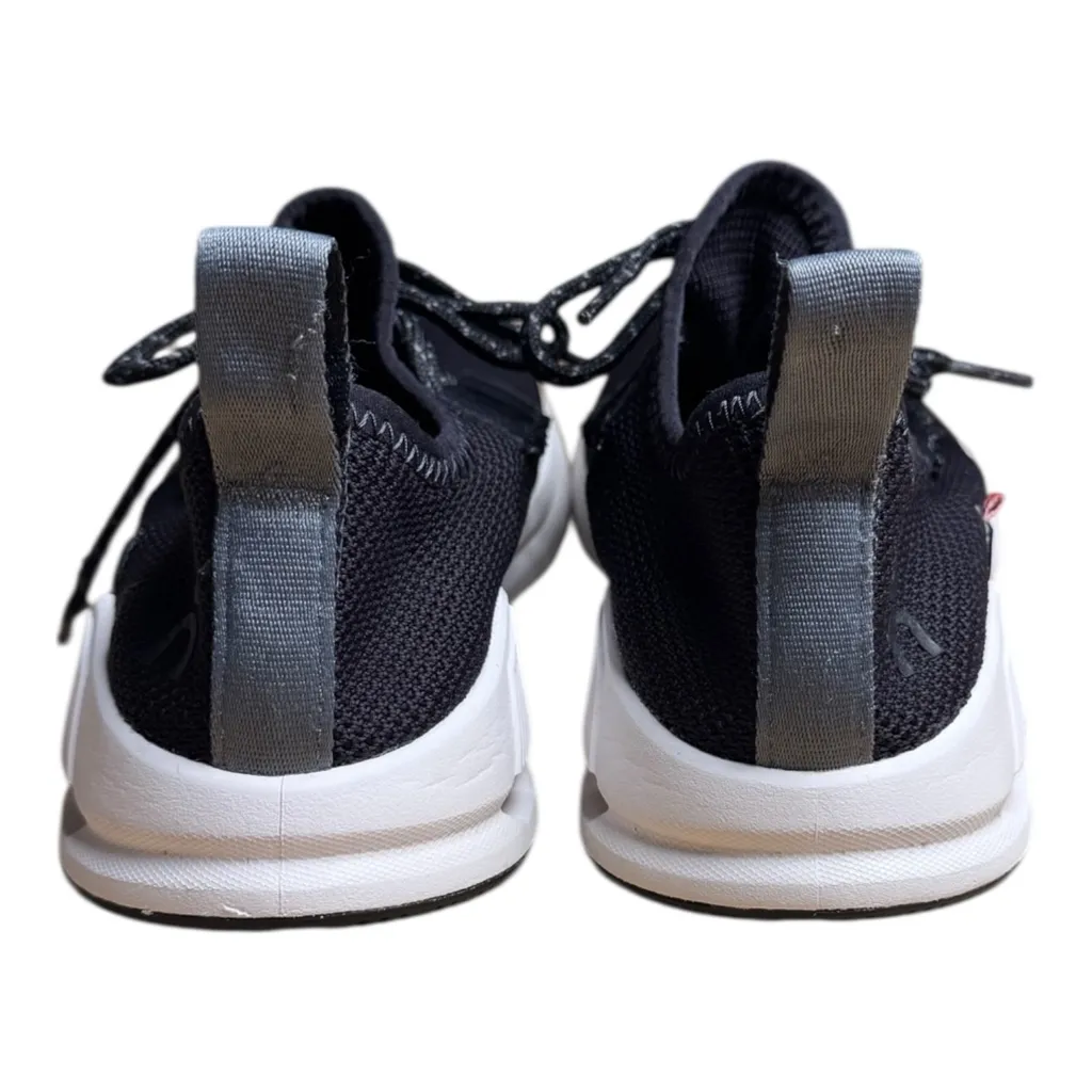 On Cloudeasy Sneakers Women’s 6 Black White Athletic Running Shoes Retail $133 - Image 8